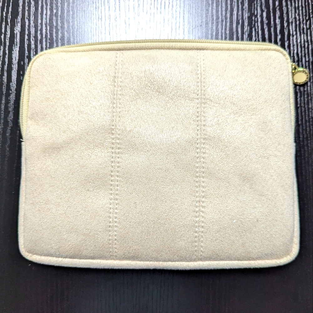 Bvlgari Emirates Travel Make Up Jewelry Bag Medium Soft Clutch Cream Golden Logo
